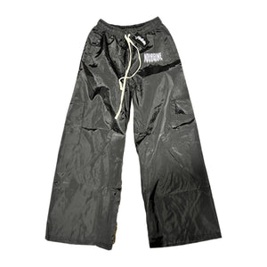 Novacaine Black essential cargos